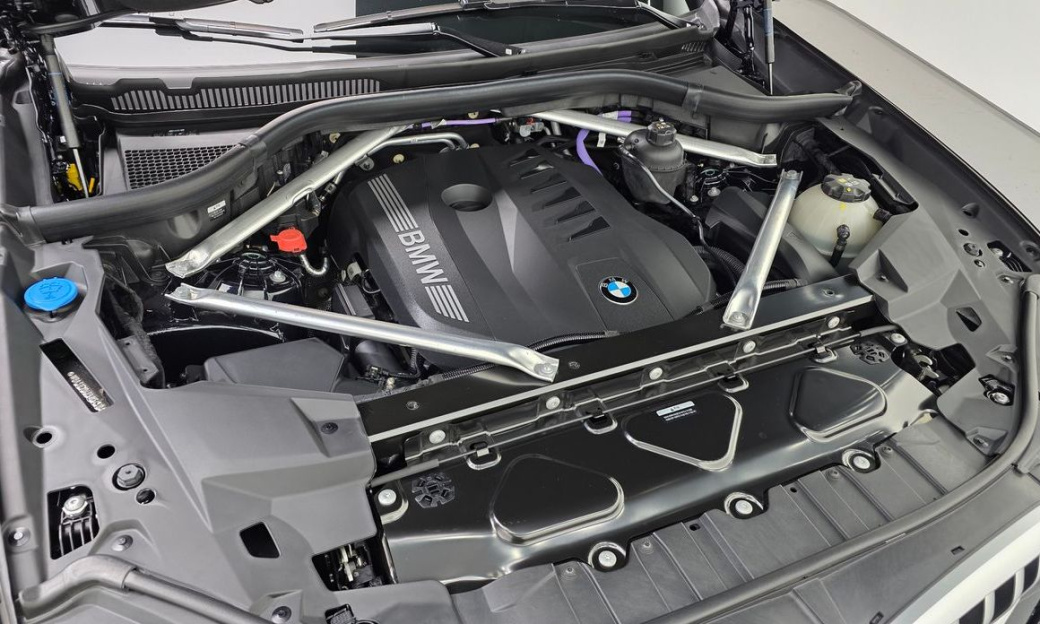 BMW X6 xDrive40i M Sport, 2024