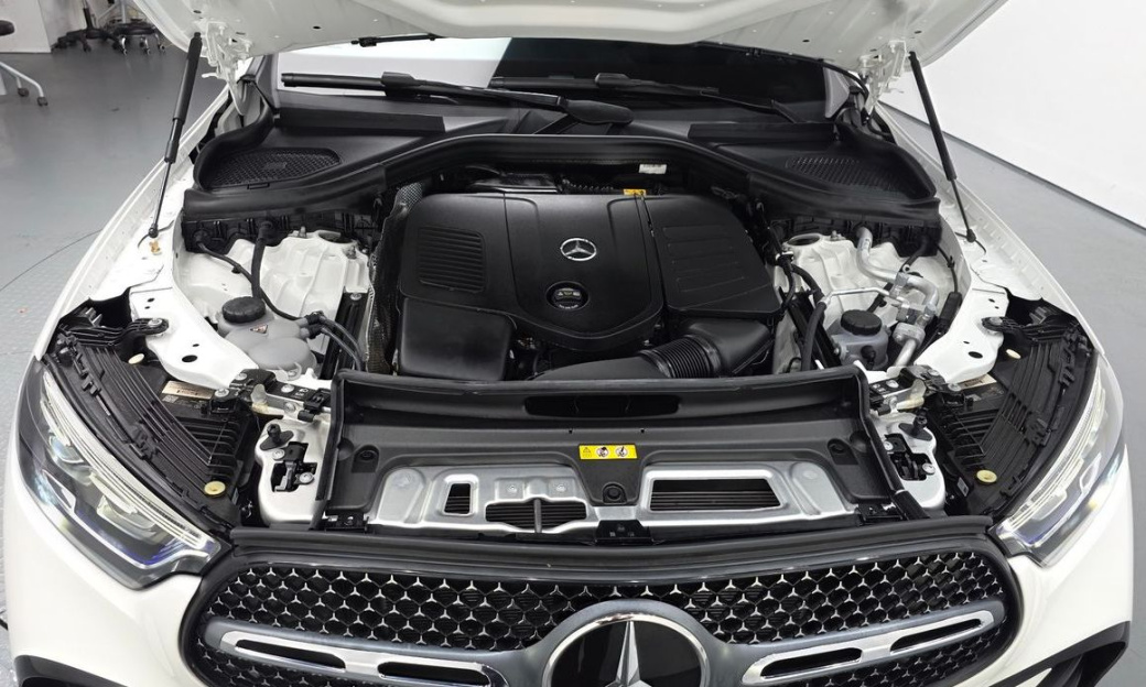 Mercedes-Benz GLC-Class GLC300 4MATIC Coupe, 2026