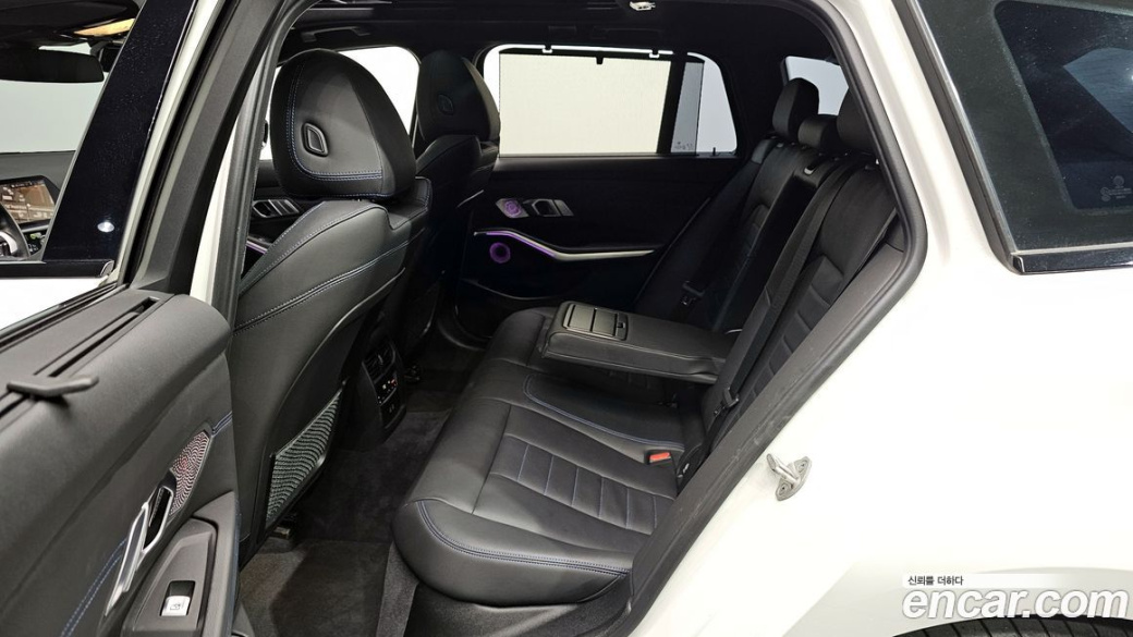 BMW 3-Series 320d Touring M Sport, 2022