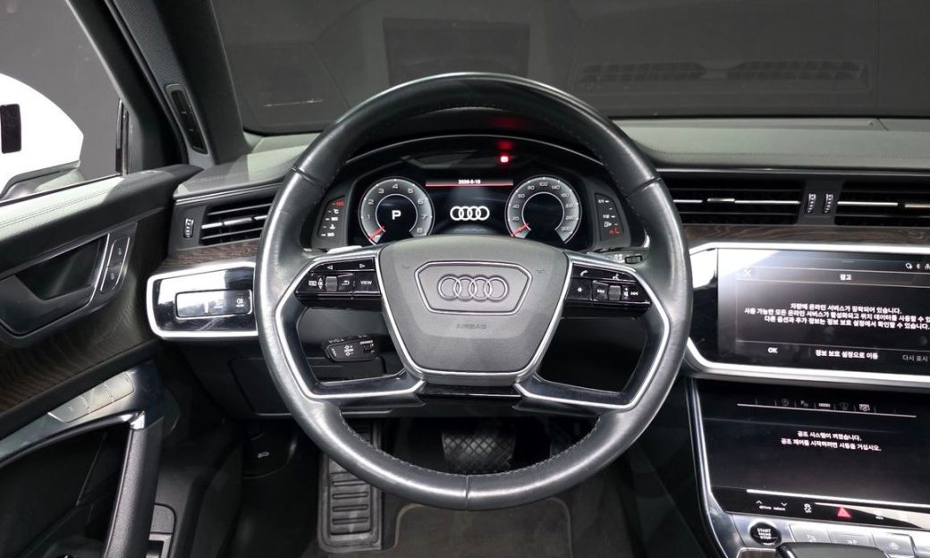 Audi A6 45 TFSI Quattro Premium, 2022