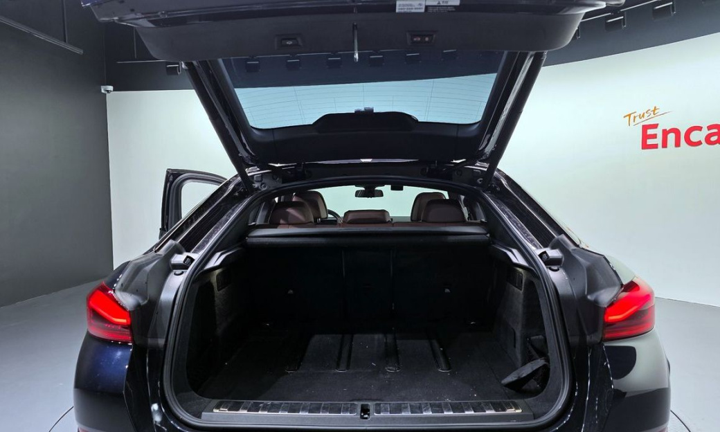 BMW X6 xDrive40i M Sport, 2025