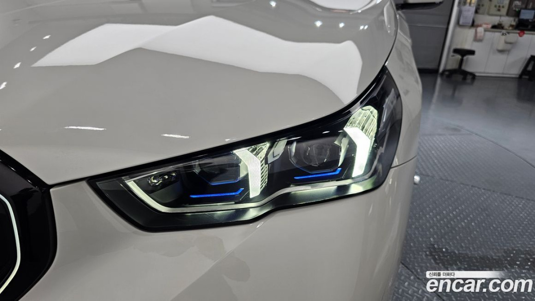 BMW 5-Series 530i xDrive M Sport, 2024