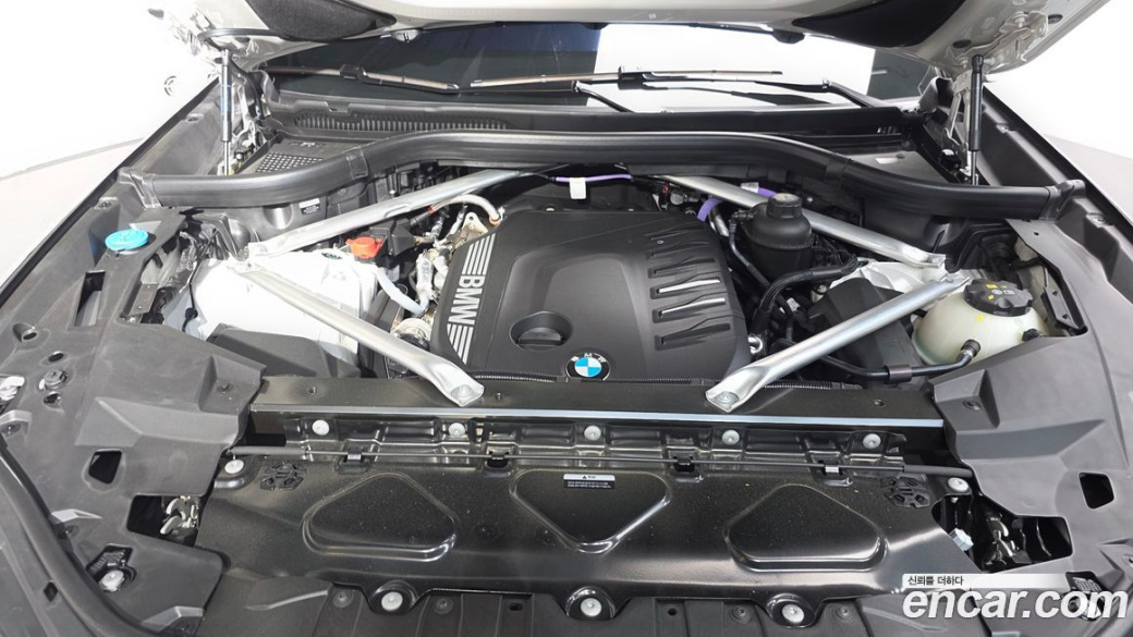 BMW X6 xDrive40d M Sport Pro, 2025