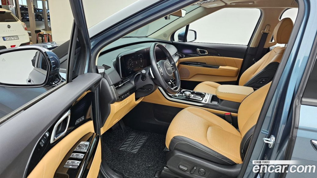 Kia Carnival 9-Seater Signature, 2022