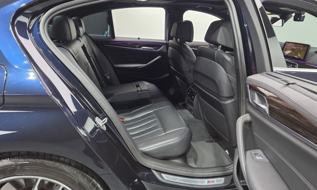 BMW 5-Series 523d M Sport, 2022