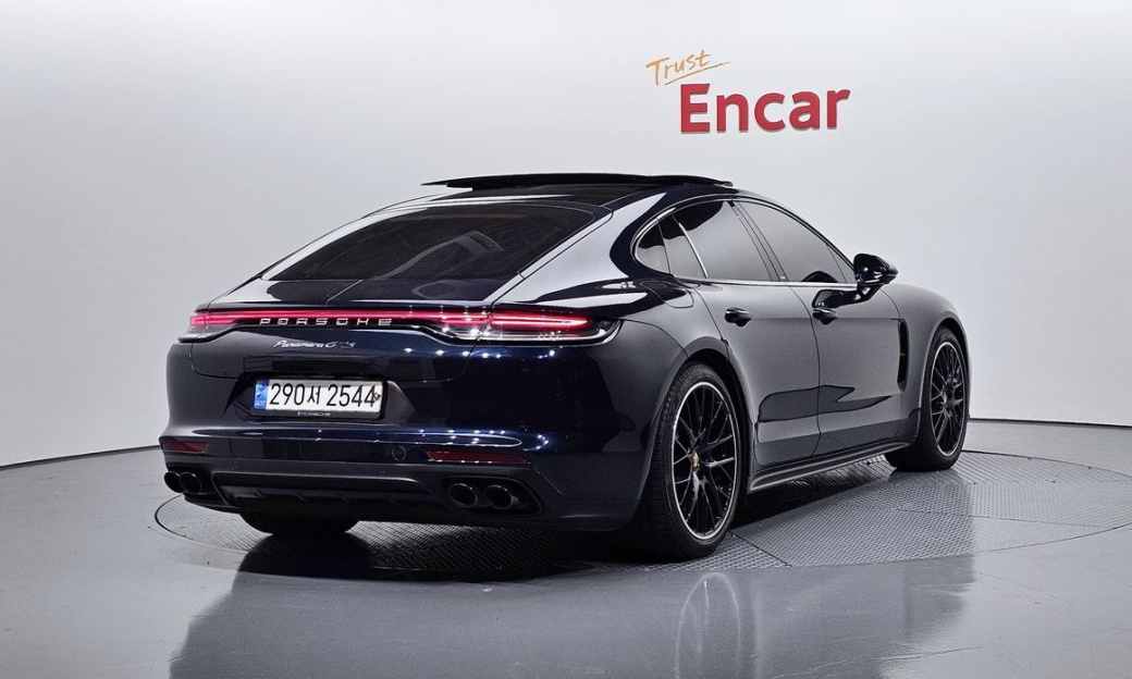 Porsche Panamera 4.0 GTS, 2022
