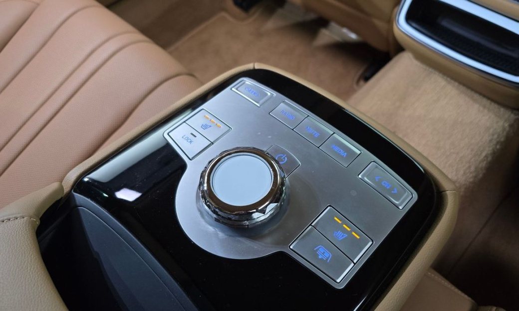Genesis G80 Gasoline 2.5 Turbo 2WD, 2025