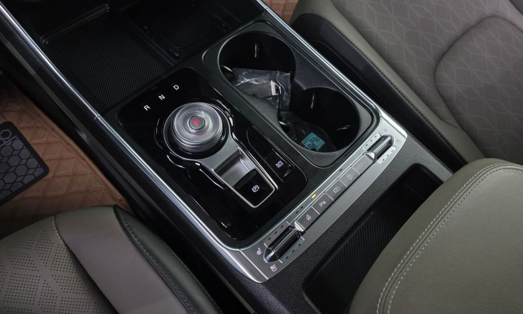 Kia Carnival 9-Seater Noblesse, 2025
