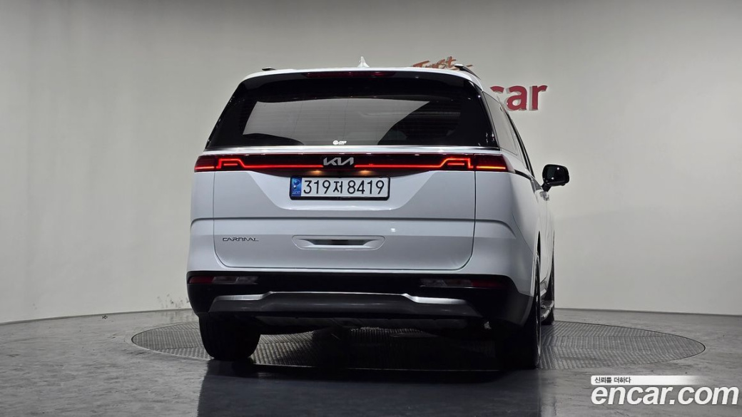 Kia Carnival 9-Seater Signature, 2023