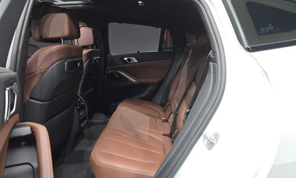 BMW X6 xDrive40i M Sport, 2025