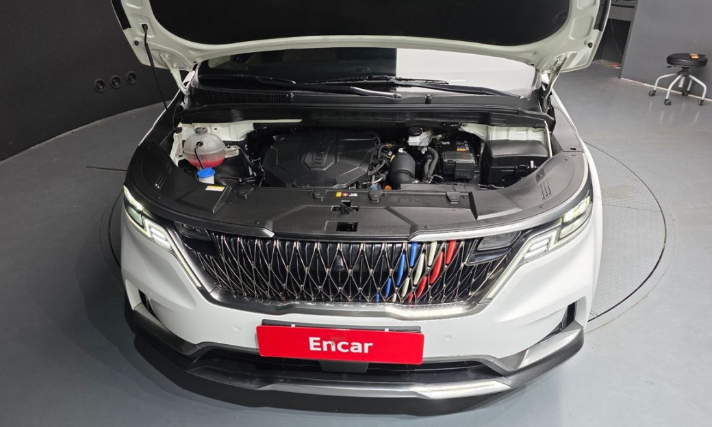 Kia Carnival 9-Seater Signature, 2023