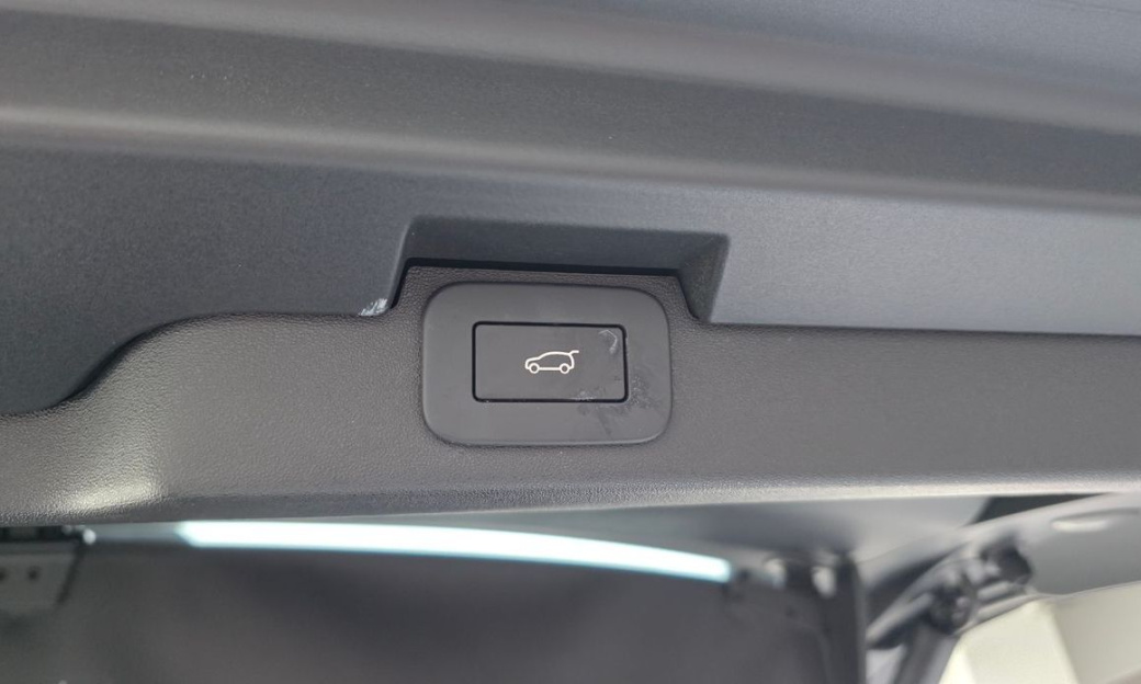 Land Rover Discovery D300 Dynamic HSE, 2024