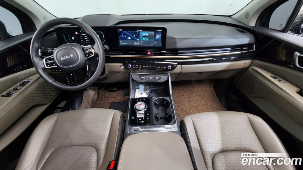 Kia Carnival 7-Seater Gravity, 2025