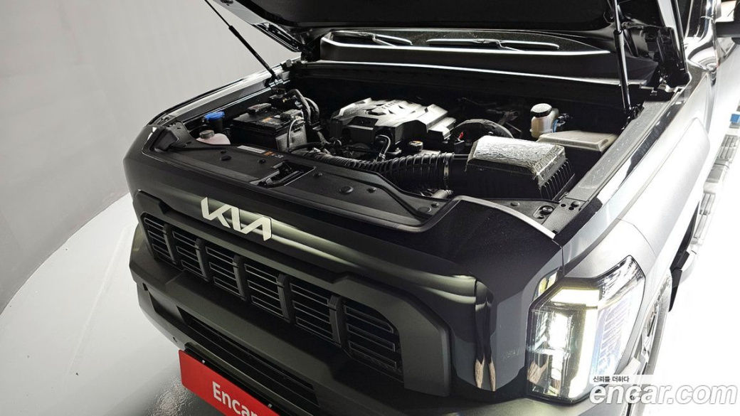 Kia Tasman 2.5T Gasoline 4WD, 2026