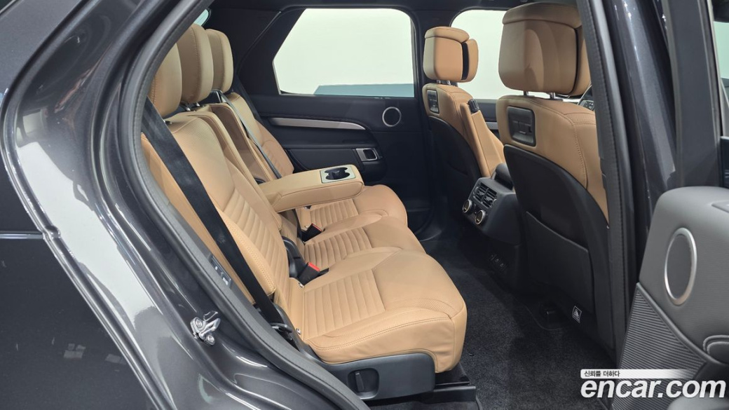 Land Rover Discovery P360 Dynamic HSE, 2024