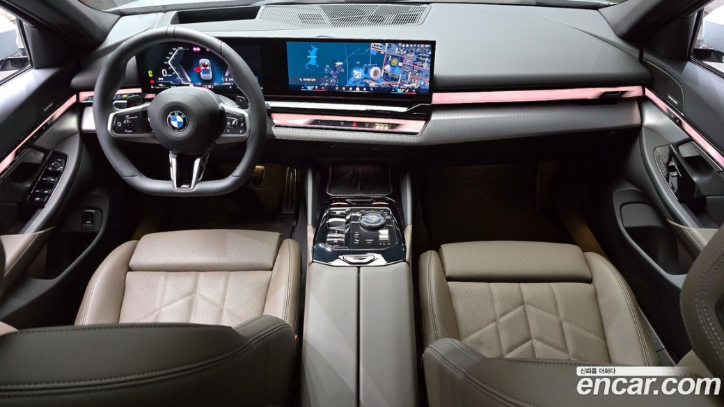 BMW 5-Series 520i M Sport, 2025