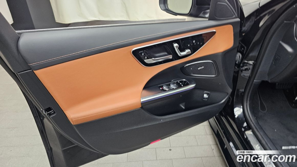 Mercedes-Benz C-Class C300 4MATIC AMG Line, 2023