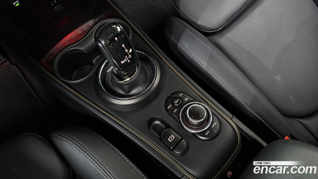 Mini Countryman Classic, 2024