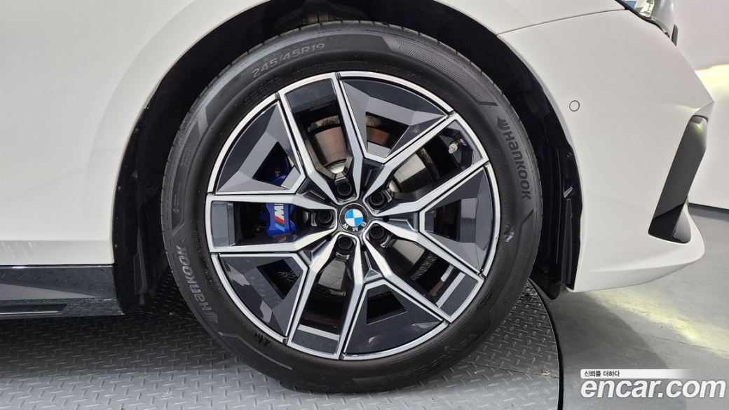 BMW 5-Series 520i M Sport, 2024