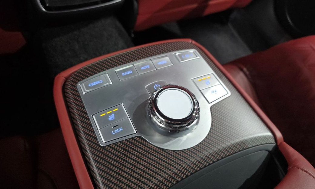 Genesis G80 Gasoline 2.5 Turbo AWD, 2025
