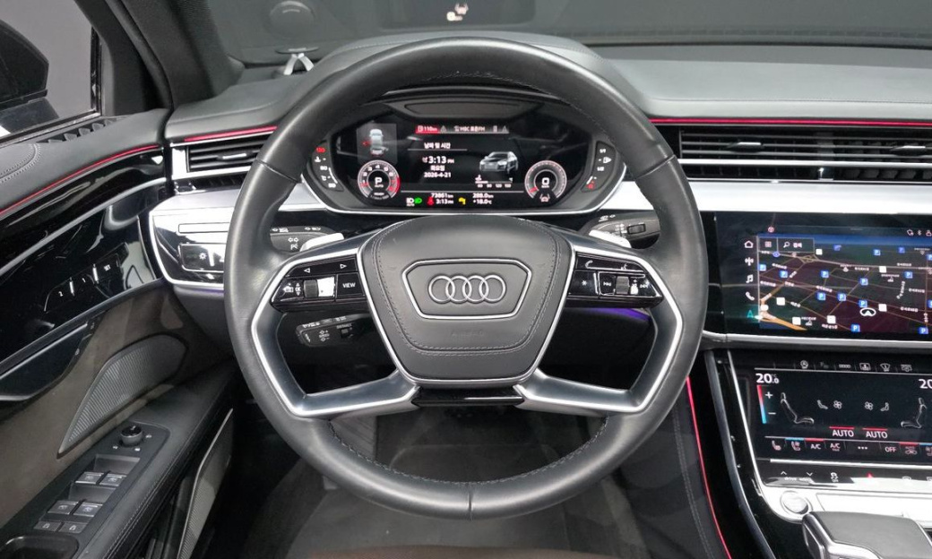 Audi A8 55 TFSI Quattro LWB, 2021