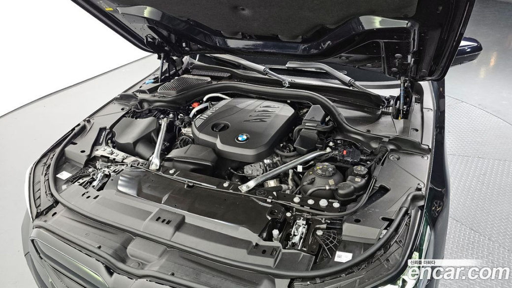 BMW 5-Series 523d M Sport, 2025