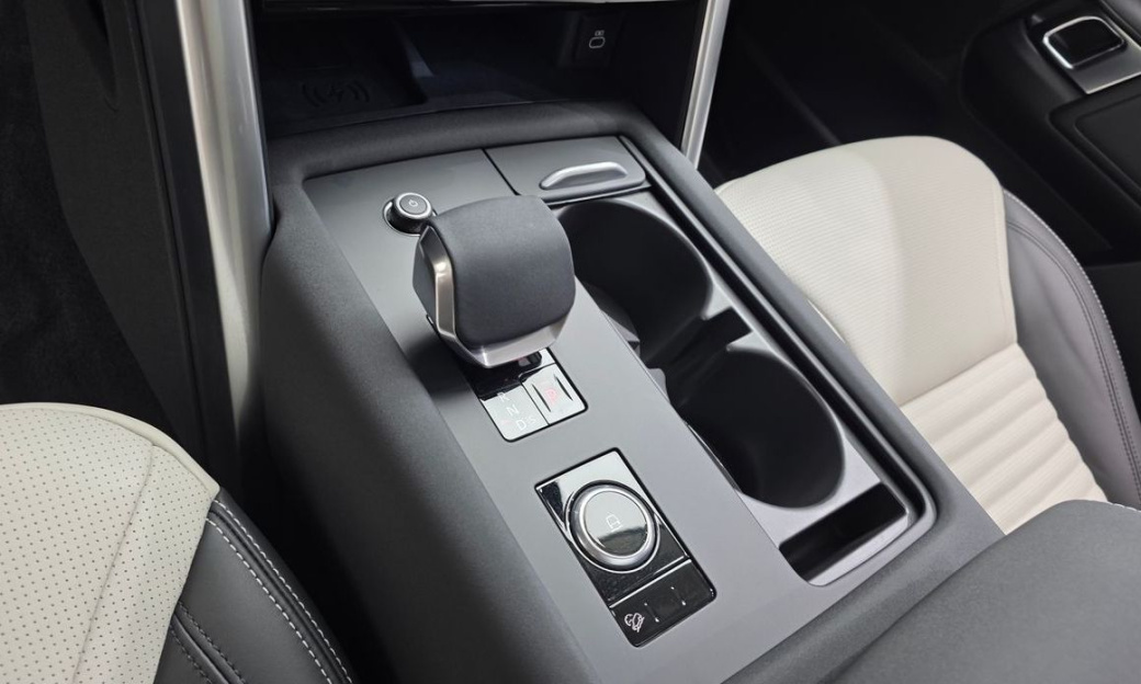 Land Rover Discovery D350 Dynamic HSE, 2025