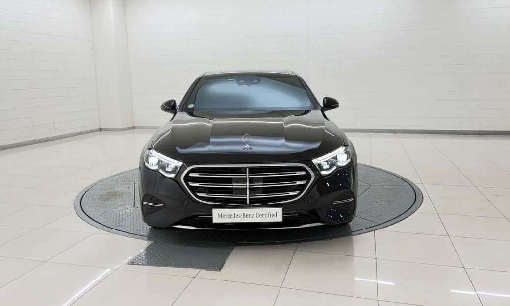 Mercedes-Benz E-Class E300 4MATIC Exclusive, 2024