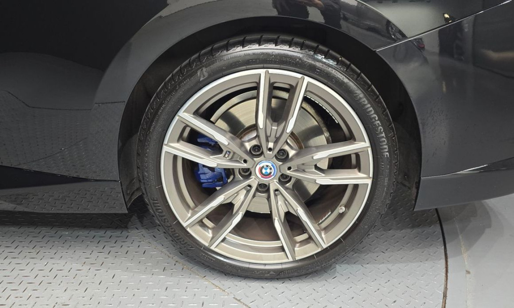 BMW 2-Series M240i xDrive Coupe, 2024