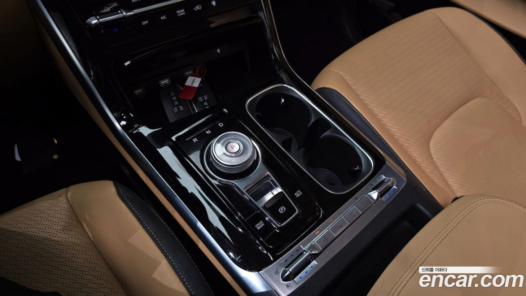 Kia Carnival 11-Seater Signature, 2023