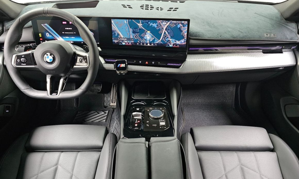 BMW 5-Series 520i M Sport, 2024
