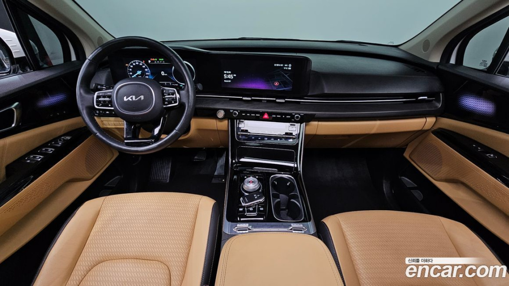 Kia Carnival 9-Seater Signature, 2023