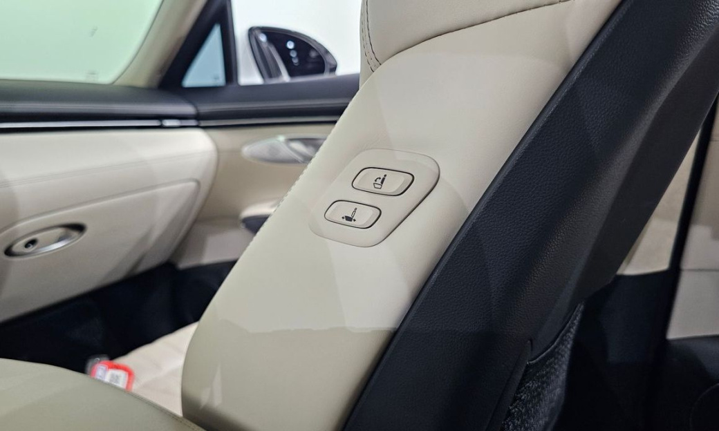 Genesis GV70 2.5T Gasoline AWD, 2024