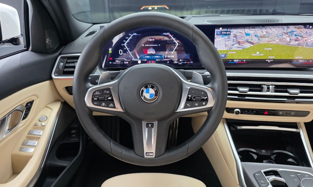 BMW 3-Series 320i M Sport, 2024