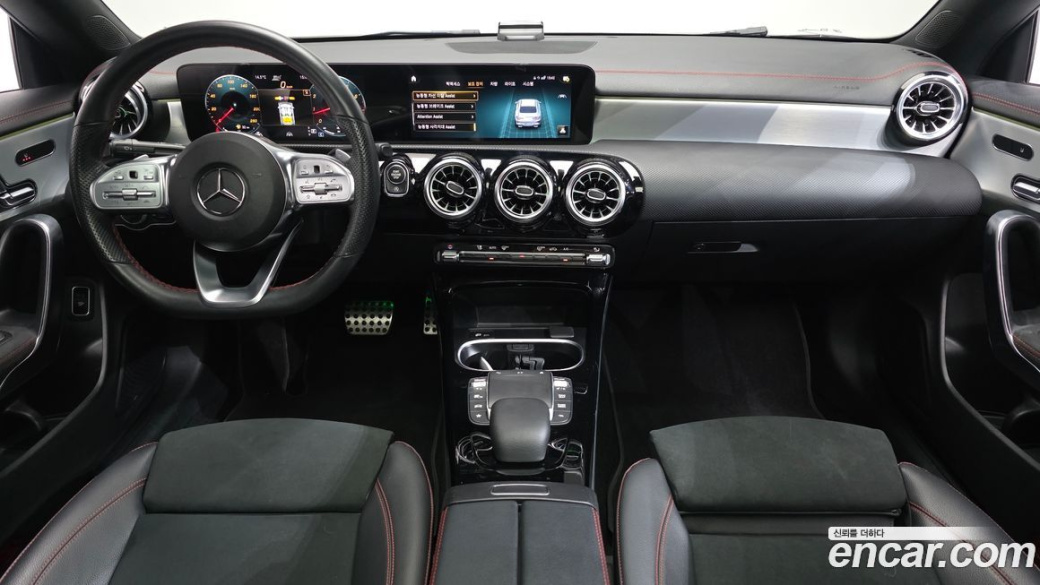 Mercedes-Benz CLA-Class CLA250 4MATIC, 2023