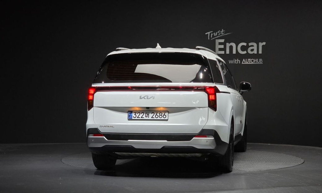 Kia Carnival 9-Seater Prestige, 2024