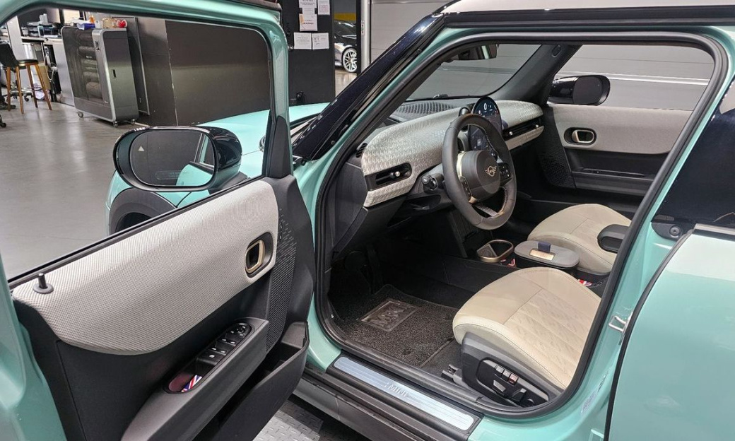 Mini Cooper 5 Door Favoured, 2025