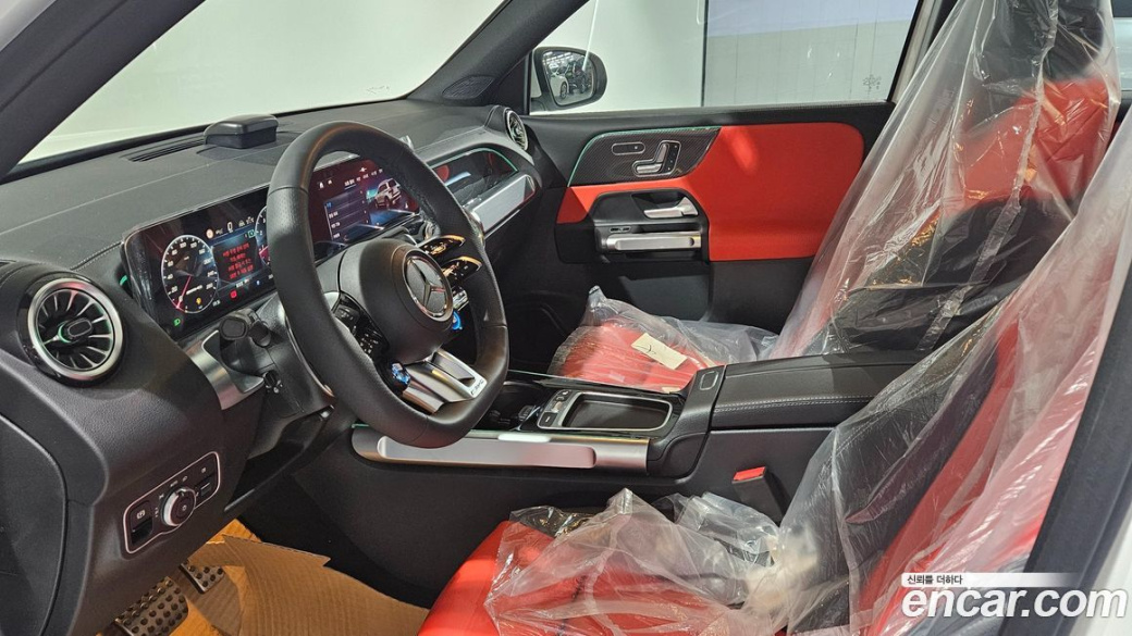 Mercedes-Benz GLB-Class AMG GLB35 4MATIC, 2025