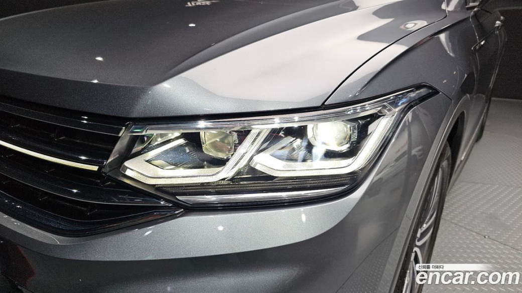 Volkswagen Tiguan 2.0 TSI Prestige, 2024