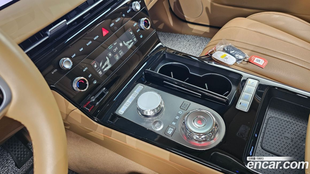 Genesis G80 Gasoline 2.5 Turbo AWD, 2025