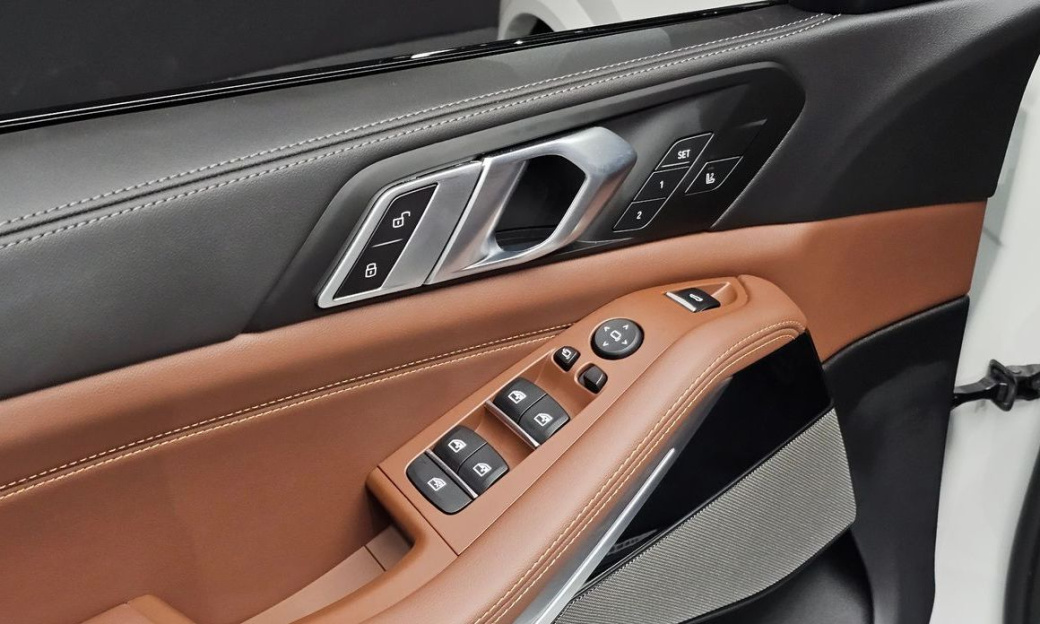 BMW X5 xDrive 40i M Sport, 2025