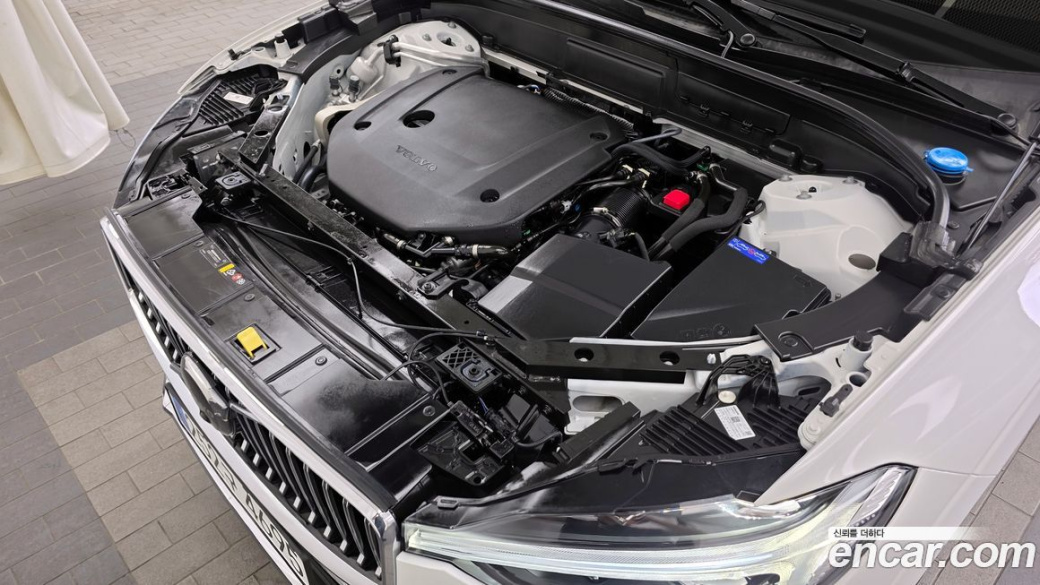 Volvo XC60 B6 Ultimate Bright, 2024