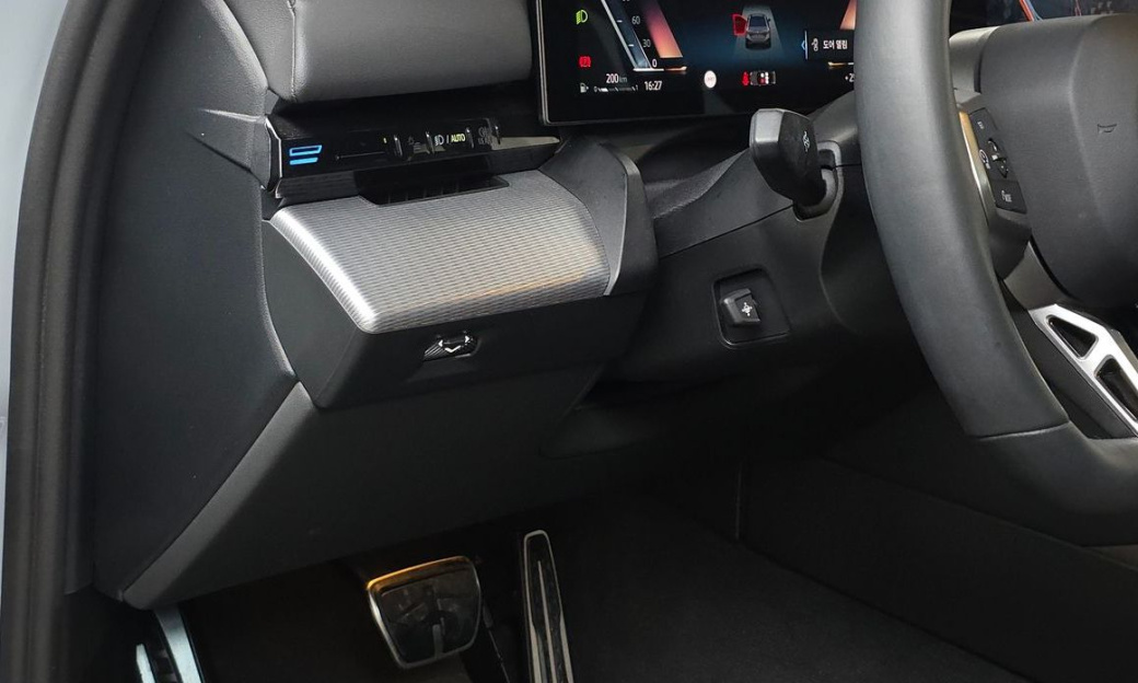 BMW 5-Series 523d M Sport, 2024