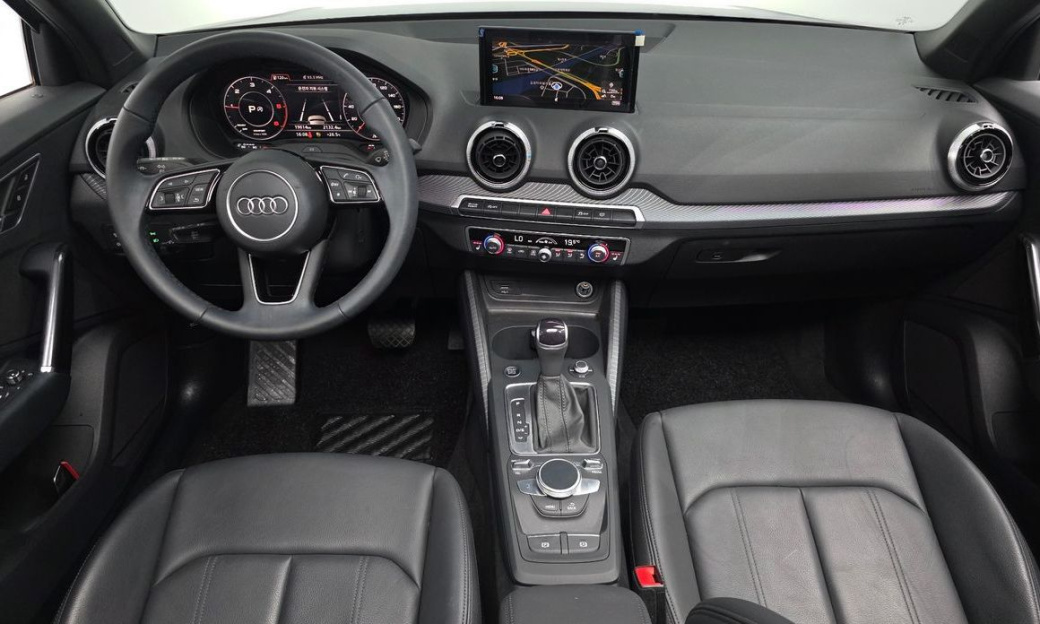 Audi Q2 35 TDI Premium, 2023