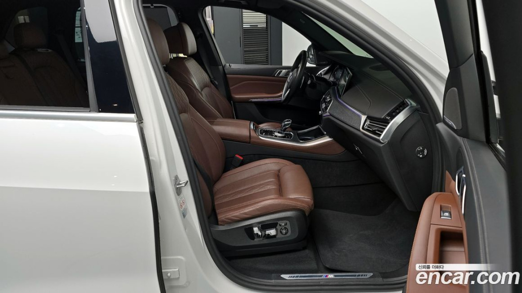BMW X5 xDrive 40i M Sport, 2023