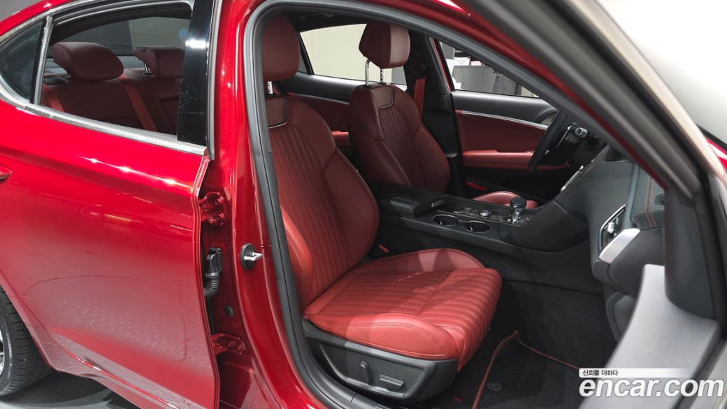 Genesis G70 Gasoline 2.5T 2WD, 2024