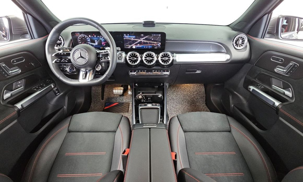 Mercedes-Benz GLB-Class AMG GLB35 4MATIC, 2025