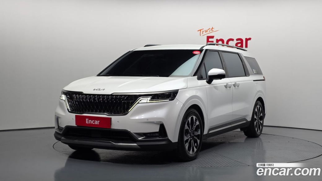 Kia Carnival 7-Seater Signature, 2022