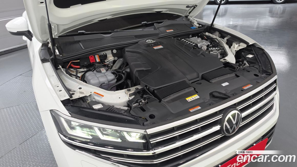 Volkswagen Touareg 3.0 TDI Prestige, 2024