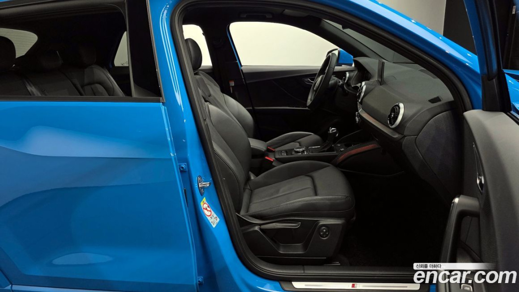 Audi Q2 35 TDI Premium, 2023